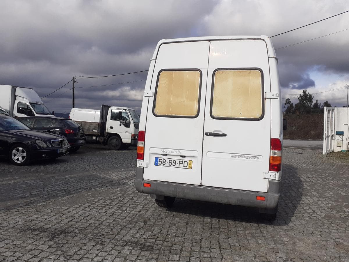 Mercedes-Benz Sprinter 312D — imagen 5