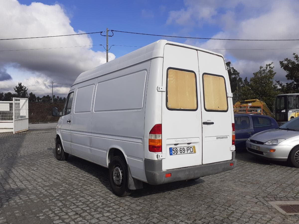 Mercedes-Benz Sprinter 312D — imagen 6
