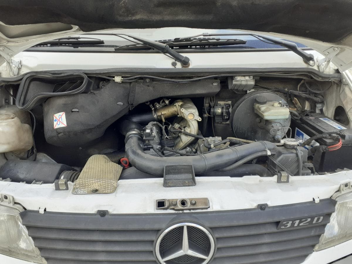 Mercedes-Benz Sprinter 312D — imagen 10