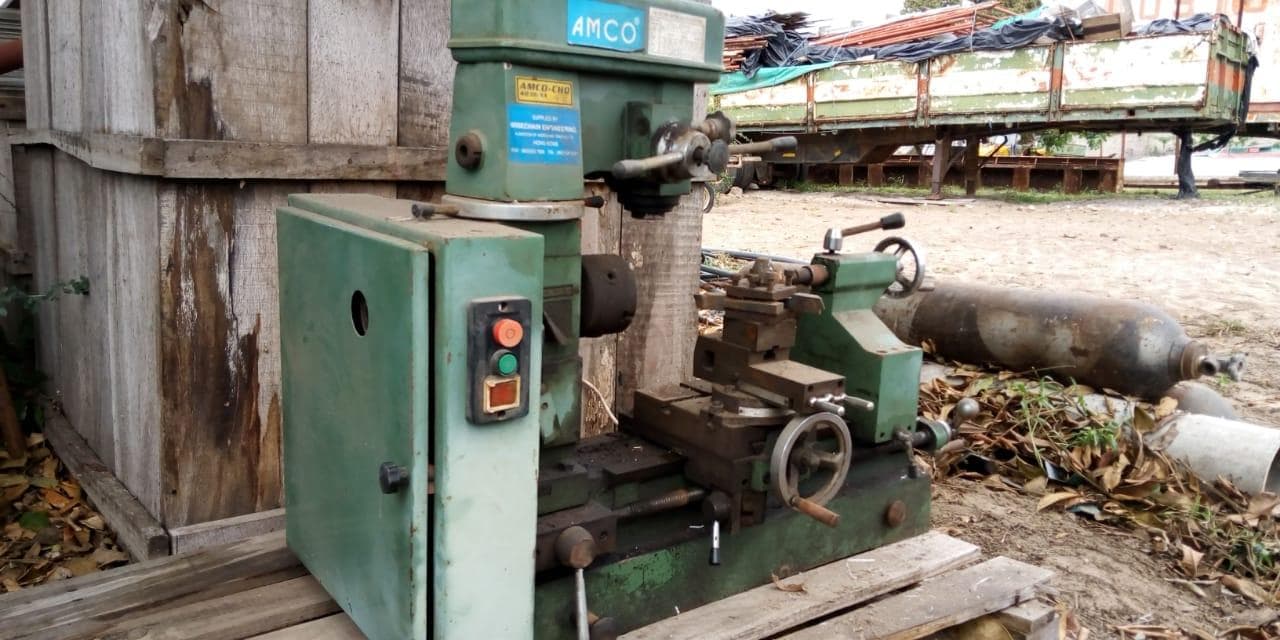 Máquina retificadora AMCO ·