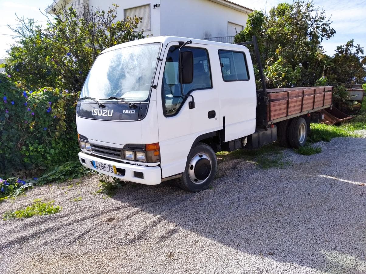Isuzu NKR 77 L — image 1