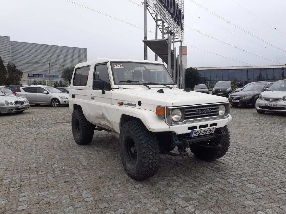 Toyota Land Cruiser BJ 73 · Ano 1990 — imagen 1