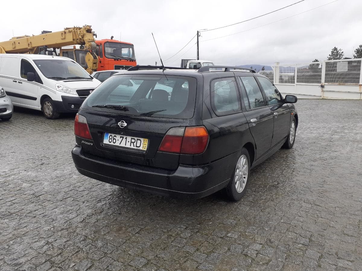 Nissan Primera 2.0 TD · Ano 2001 — imagen 4