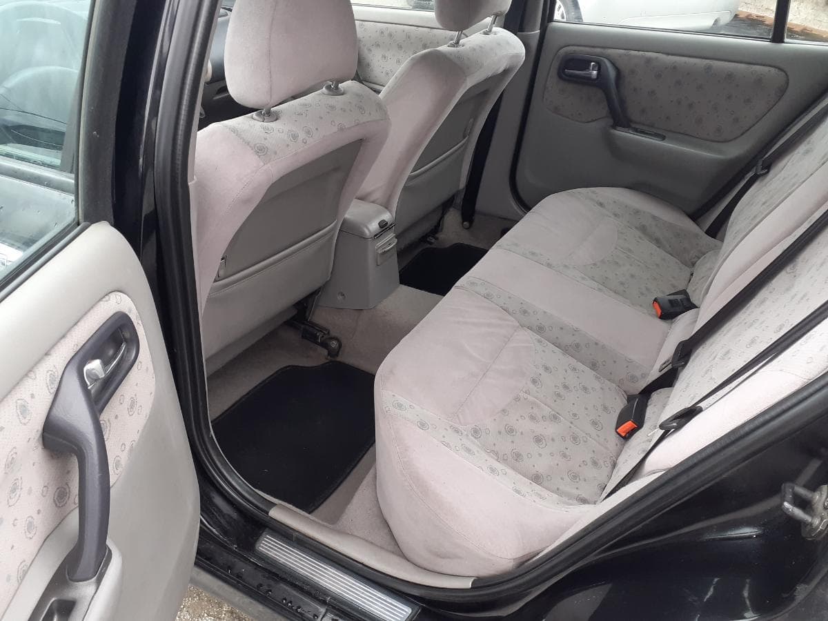 Nissan Primera 2.0 TD · Ano 2001 — imagen 16