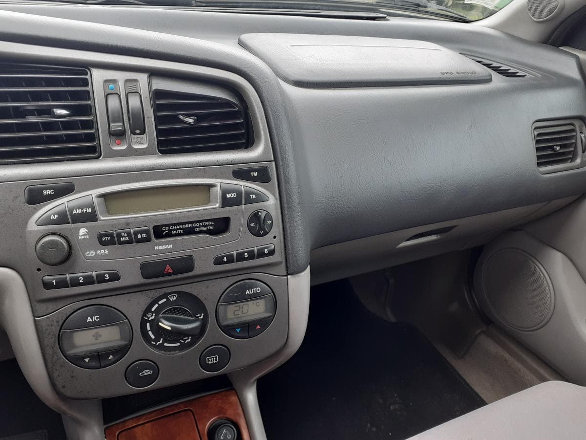 Nissan Primera 2.0 TD · Ano 2001 — imagen 21