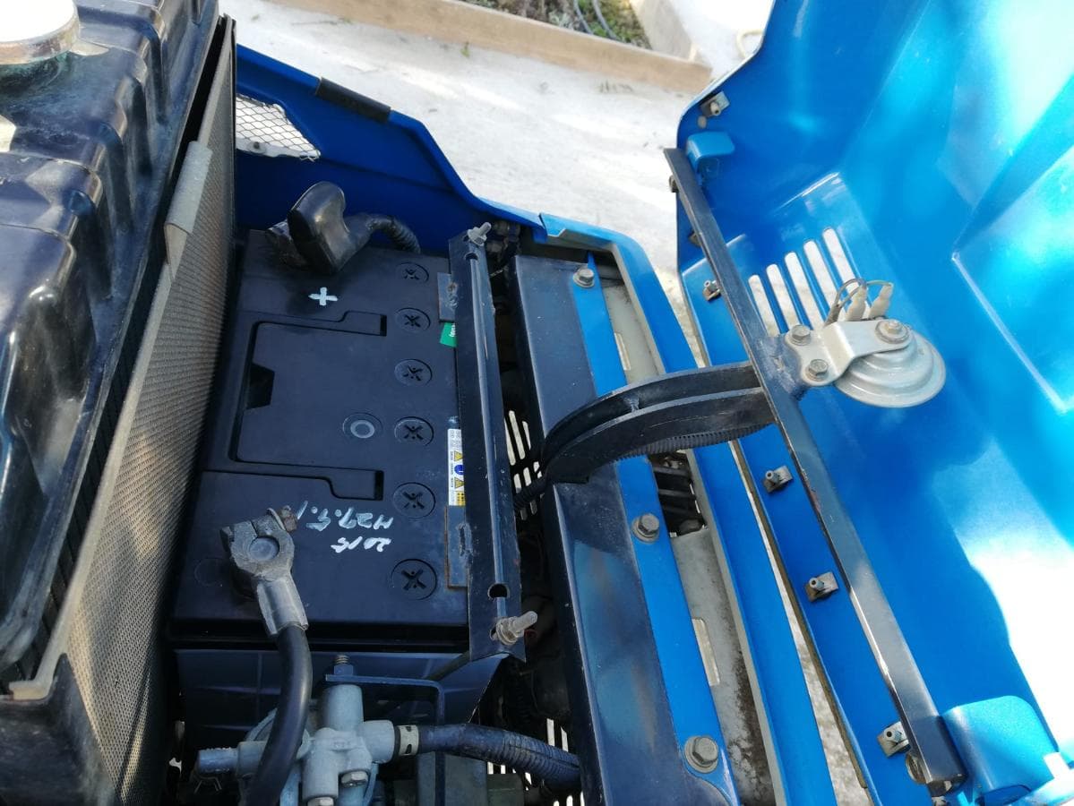 Trator Iseki 4/4 — image 13