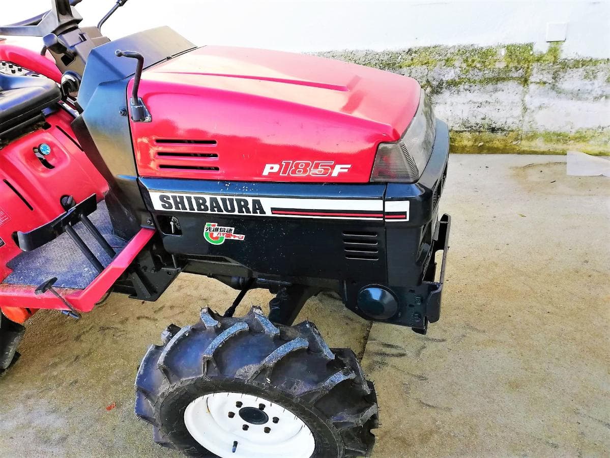 Trator Shibaura  P185F — image 4