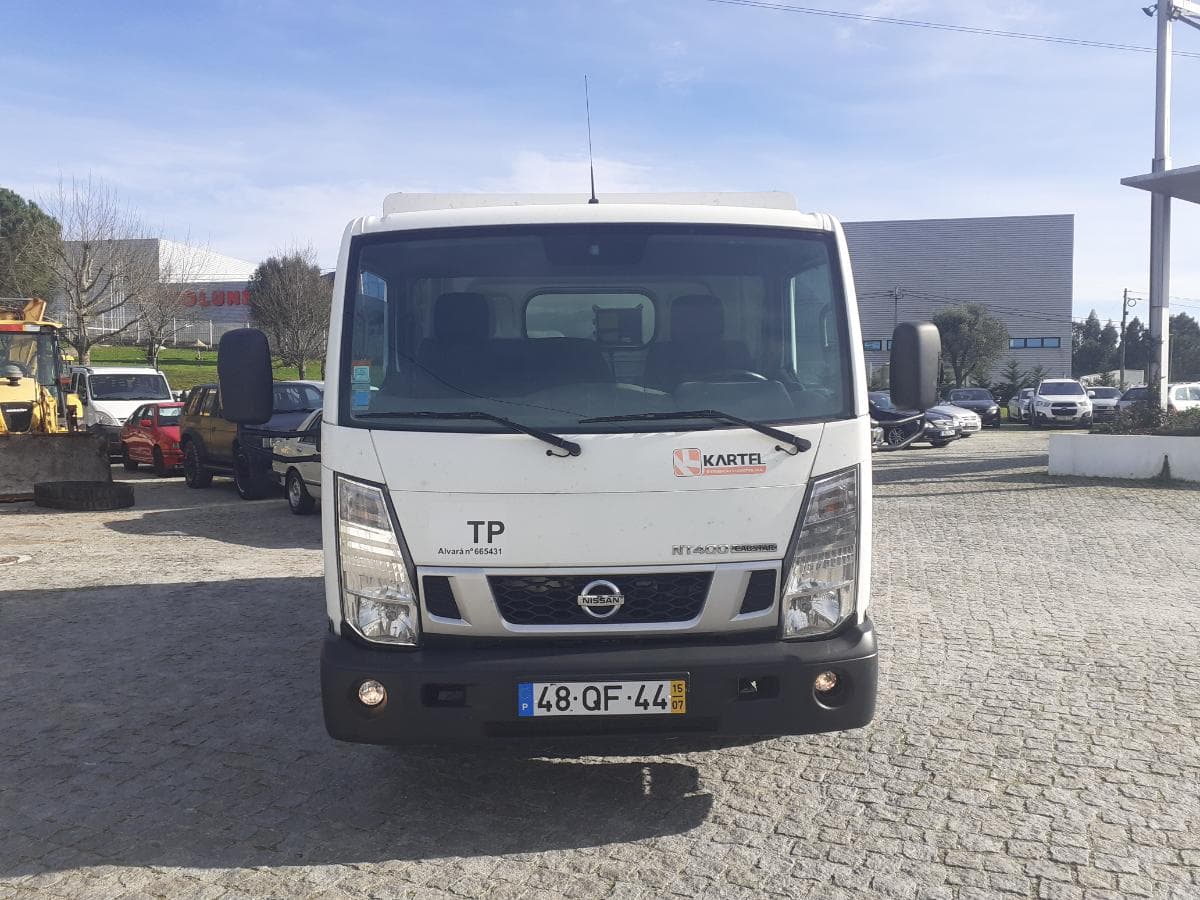 Nissan NT 400 Cabstar · Ano 2015 — imagen 2
