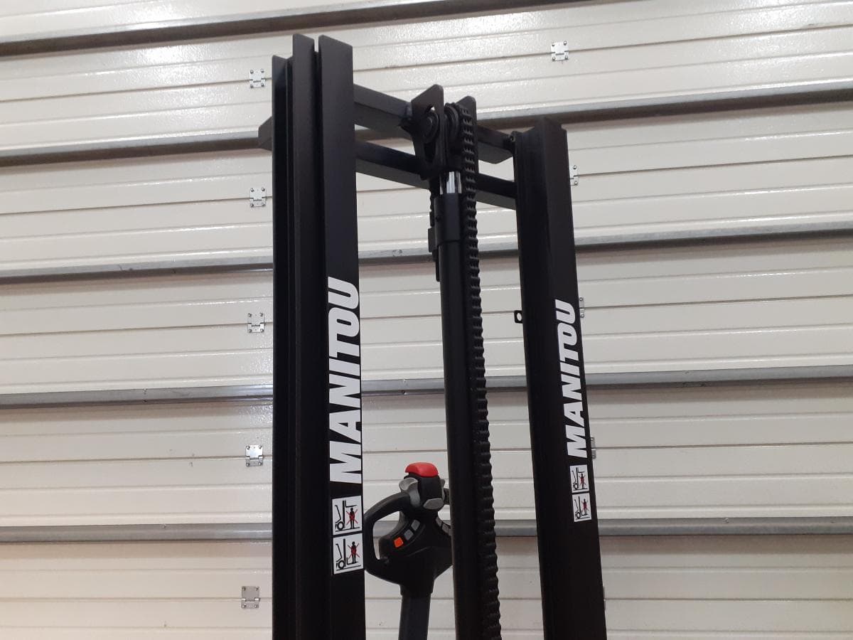 Stacker Manitou ES412 · Ano 2016 — imagen 6