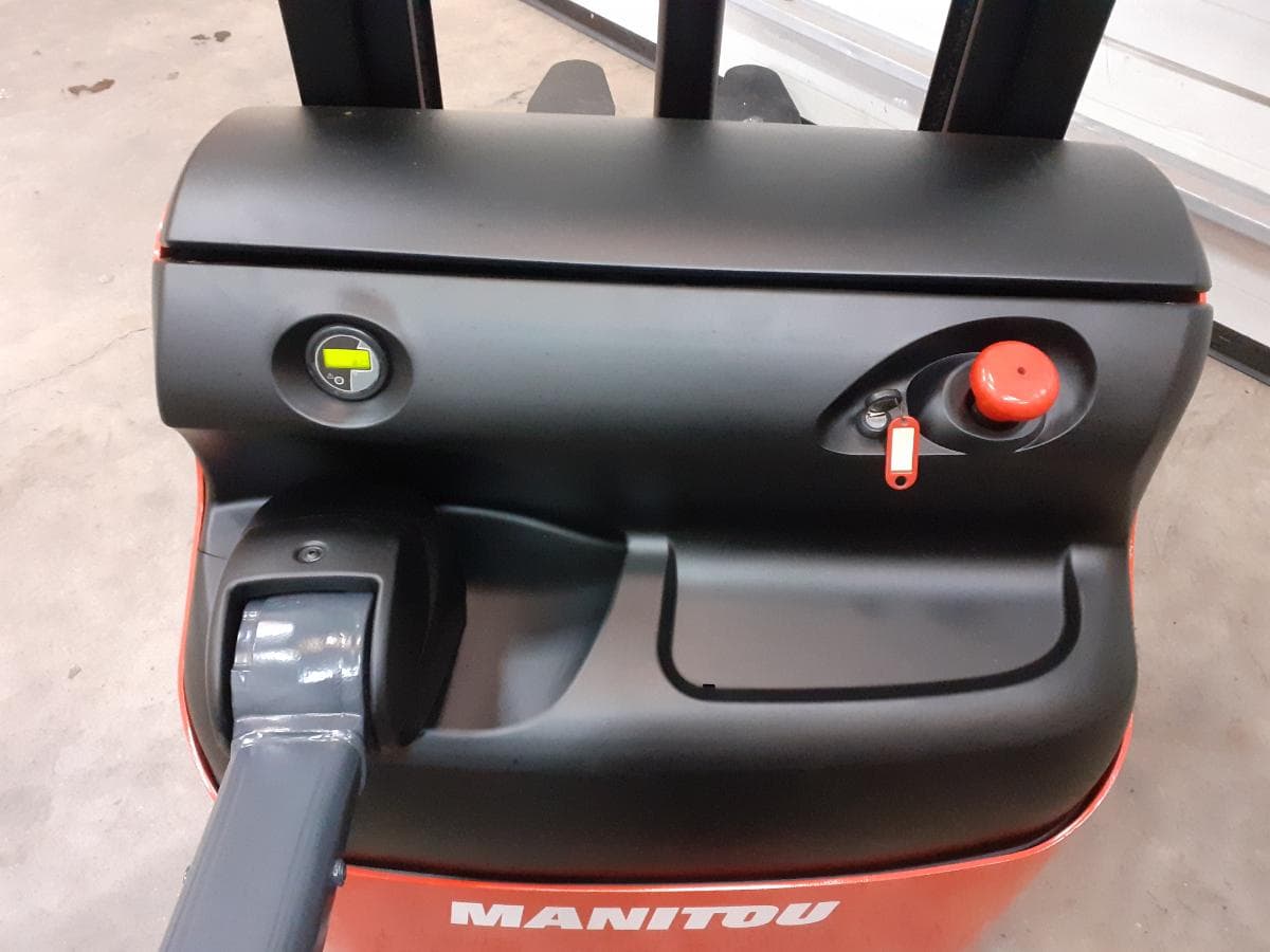 Stacker Manitou ES412 · Ano 2016 — imagen 8