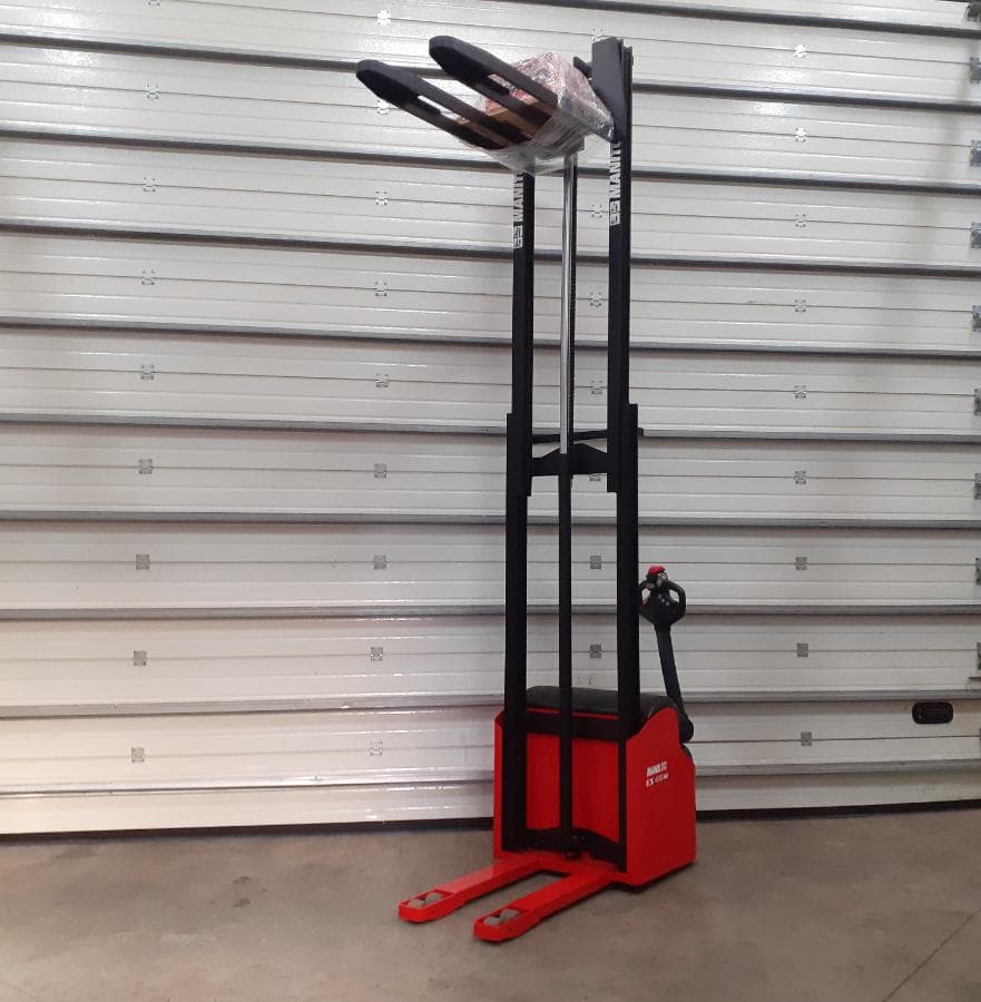 Stacker Manitou ES412 · Ano 2016 — imagen 3