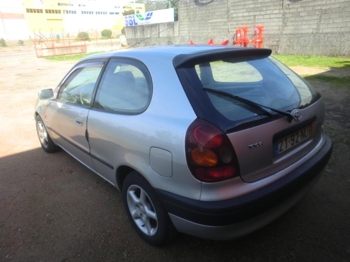 Toyota Corolla 2.0D — imagem 3