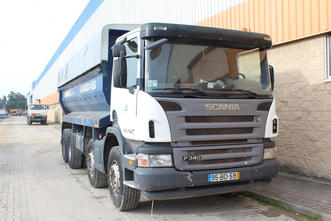 Camião Basc. 32 T (8X4)