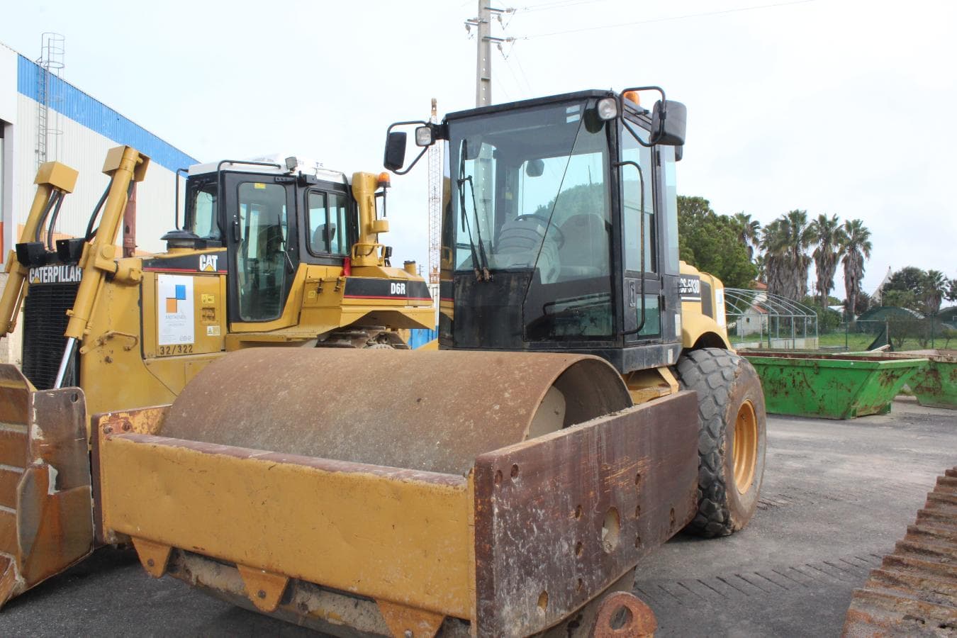 Cil. Vibrador Solos 15T - CAT — imagem 1