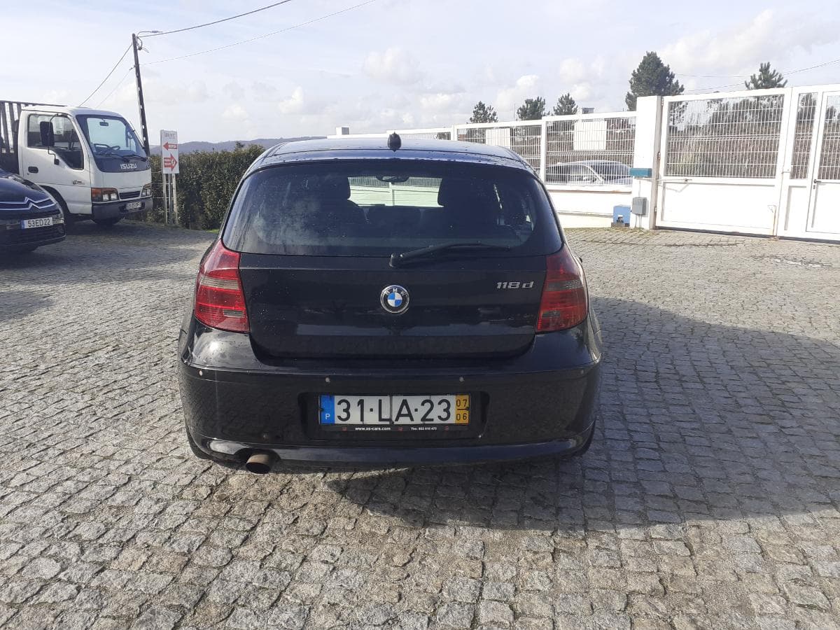 BMW 118D · Ano 2007 — imagen 2