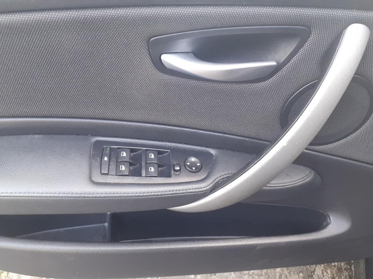 BMW 118D · Ano 2007 — imagen 28