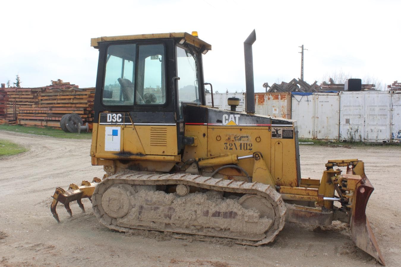 Bulldozer CAT. D3 (10T) — imagem 1
