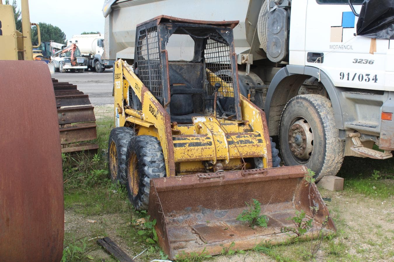 Mini-pá carregadora BOBCAT — imagem 3