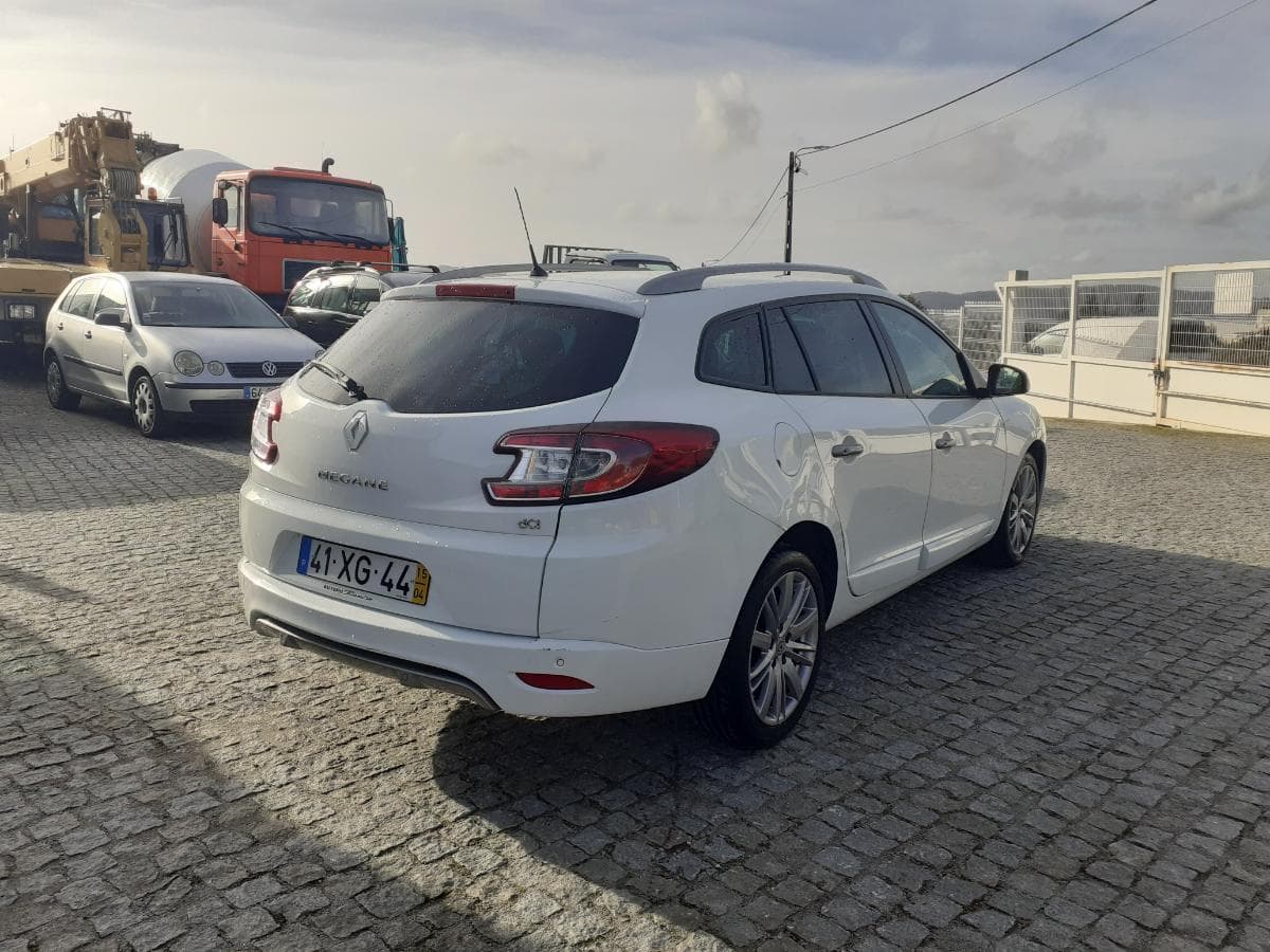Renault Mégane 1.5DCI · Ano 2015 — image 4