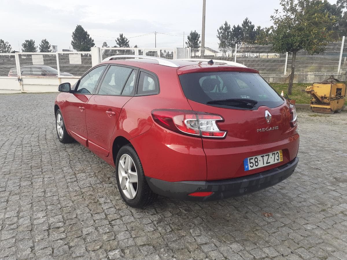 Renault Mégane 1.5 DCI · Ano 2015 — imagen 5