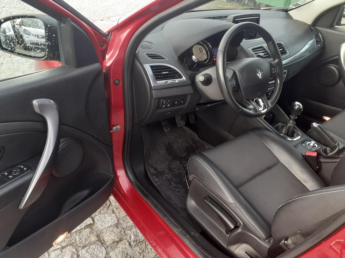 Renault Mégane 1.5 DCI · Ano 2015 — imagen 16