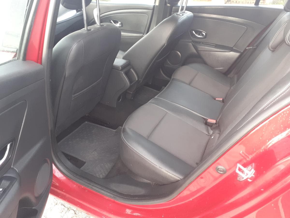 Renault Mégane 1.5 DCI · Ano 2015 — imagen 17