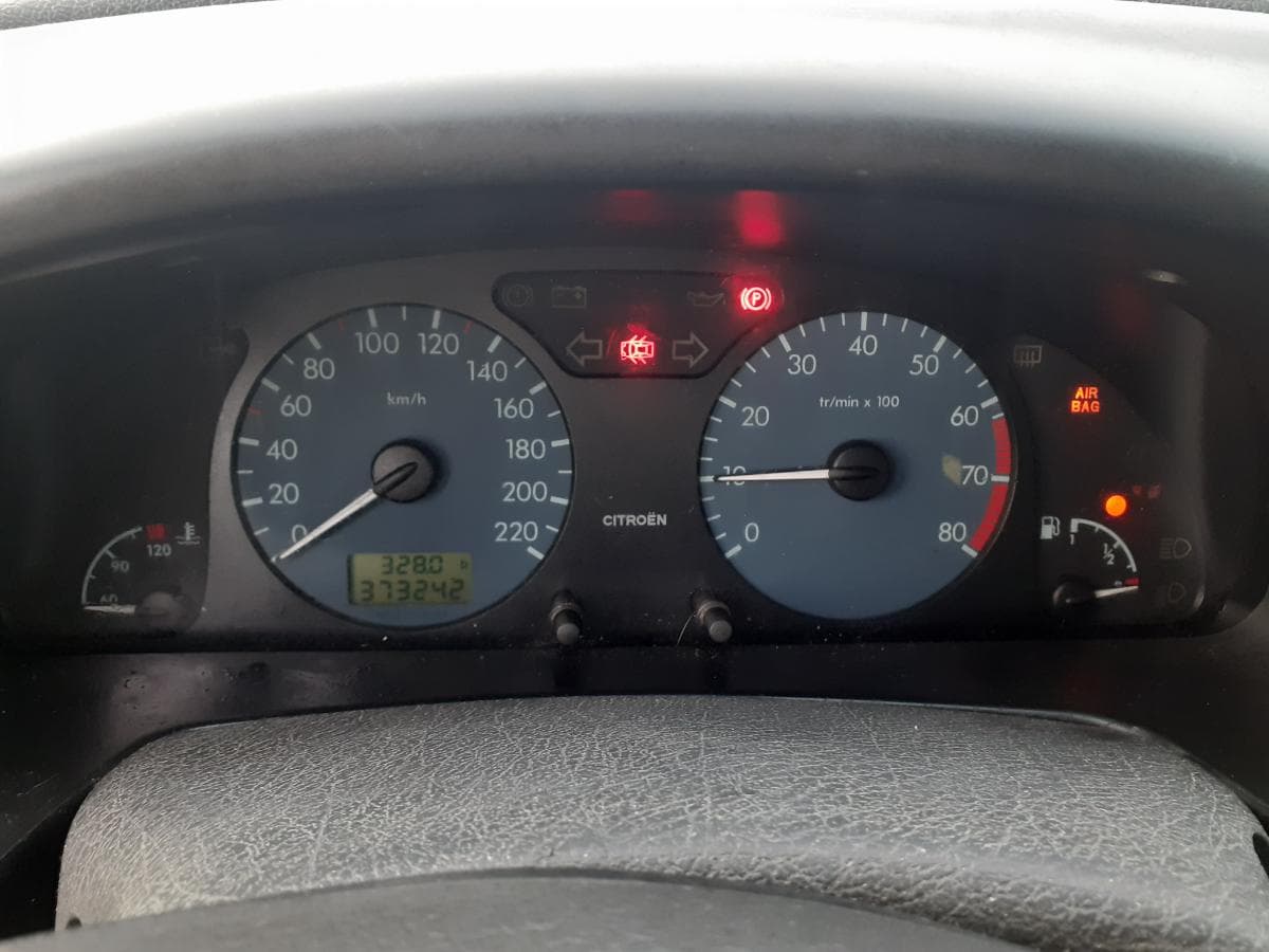 Citroën Xsara 1.4i · Ano 2001 — imagen 11