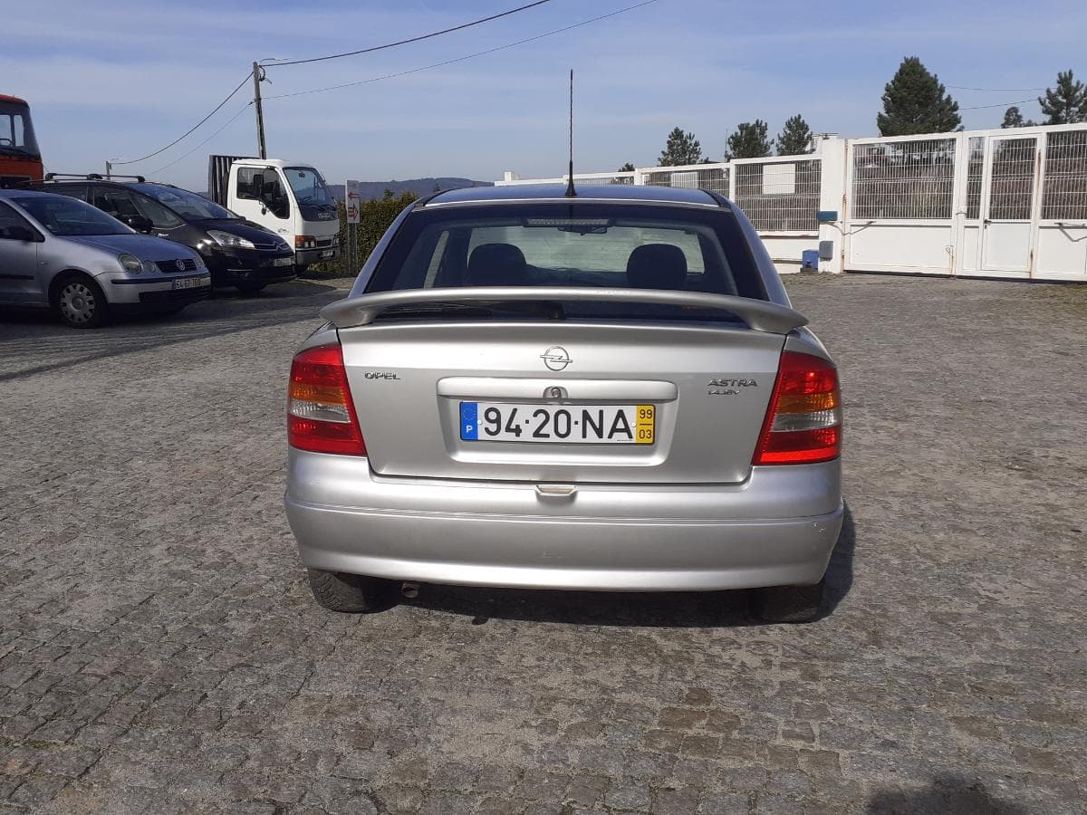 Opel Astra 1.4 · Ano 1999 — imagen 5