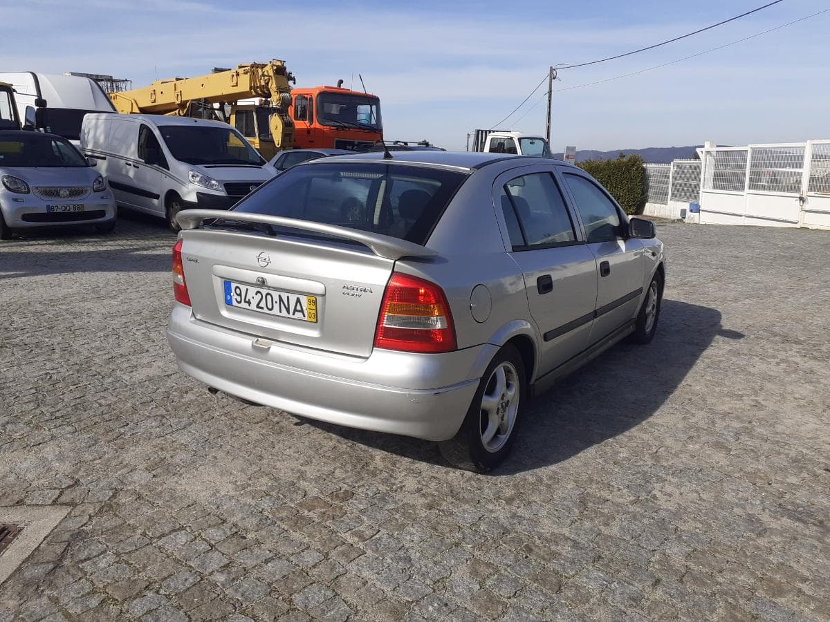 Opel Astra 1.4 · Ano 1999 — imagen 4