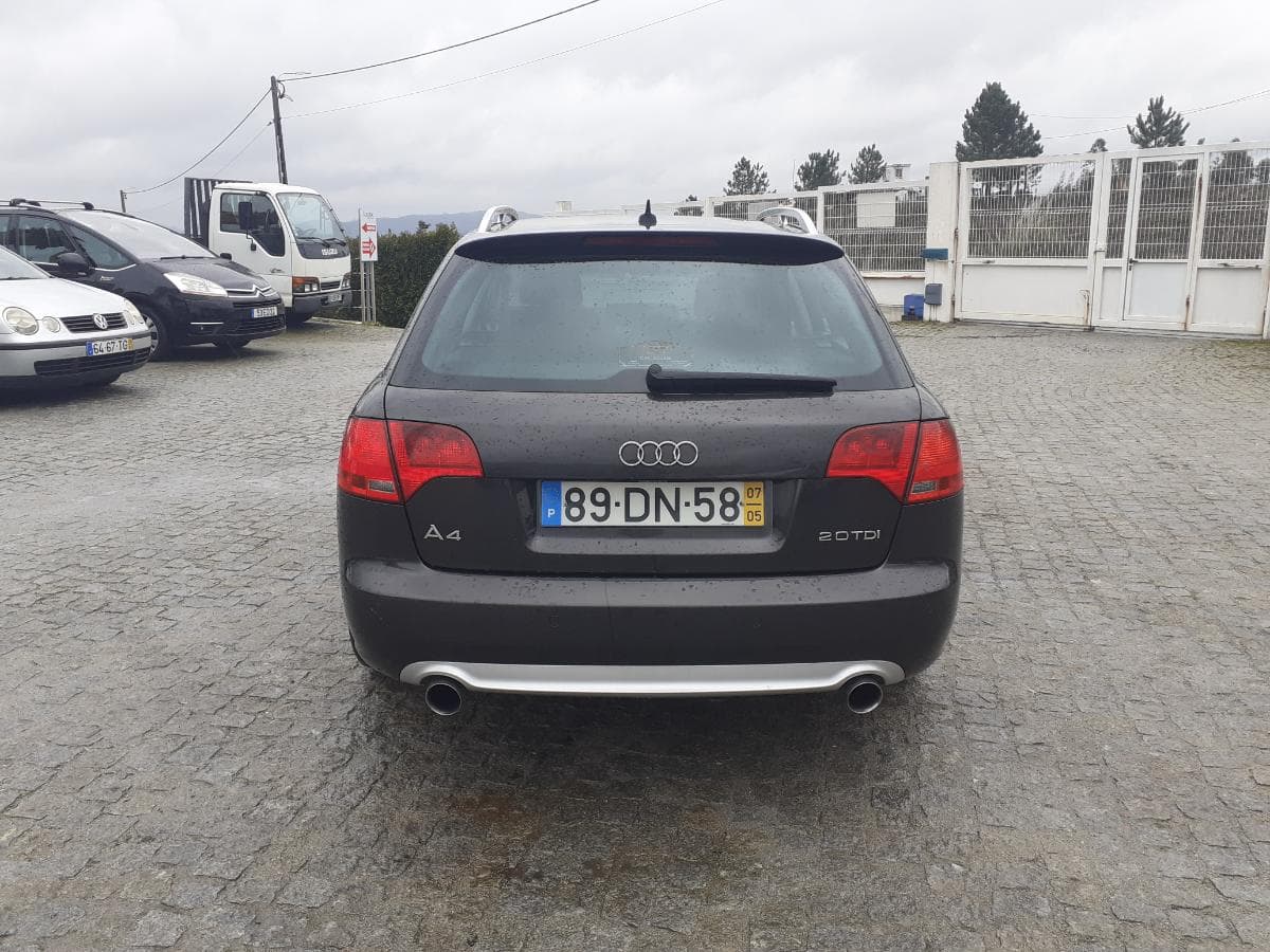 Audi A4 2.0 TDI · Ano 2007 — imagen 5