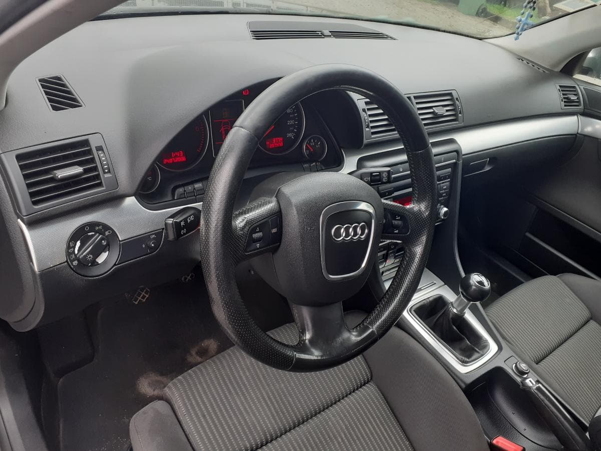 Audi A4 2.0 TDI · Ano 2007 — imagen 13