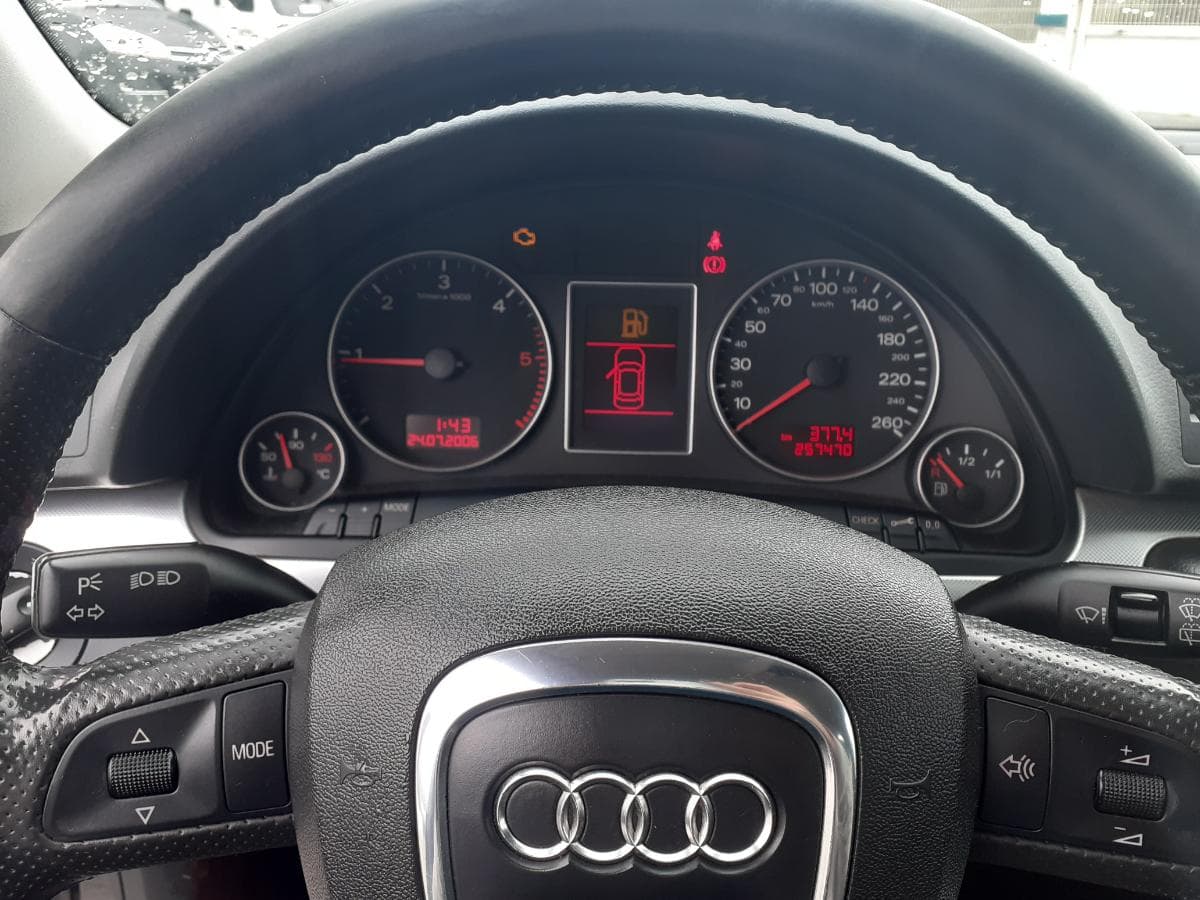 Audi A4 2.0 TDI · Ano 2007 — imagen 18