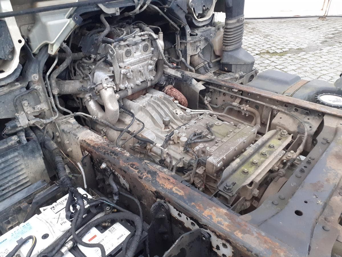 Mitsubishi Canter Fuso 9C18 · Ano 2014 — image 9