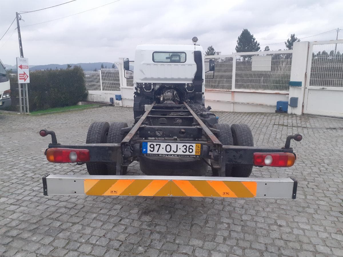 Mitsubishi Canter Fuso 9C18 · Ano 2014 — image 5