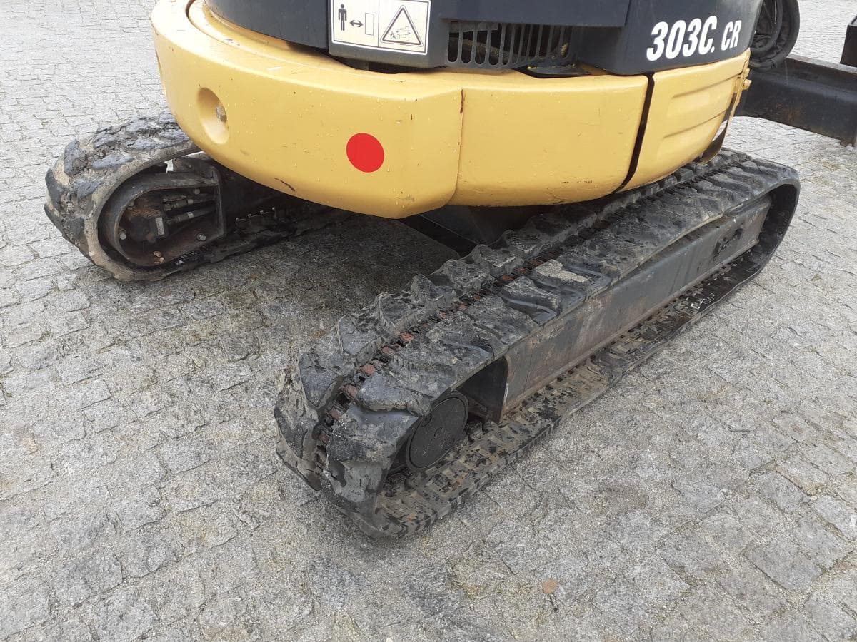 Mini giratória Caterpillar 303C-CR — image 5