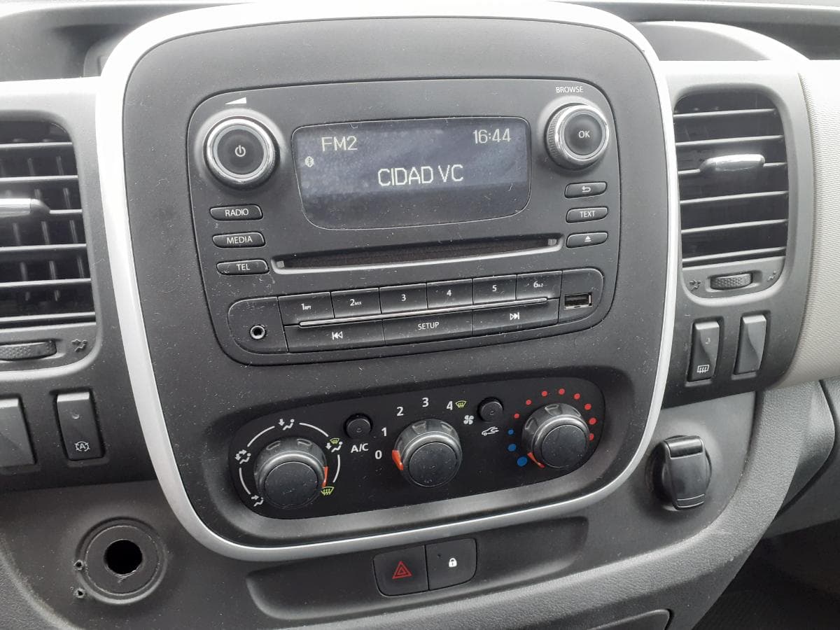 Renault Trafic 1.6 DCI · Ano 2017 — image 17