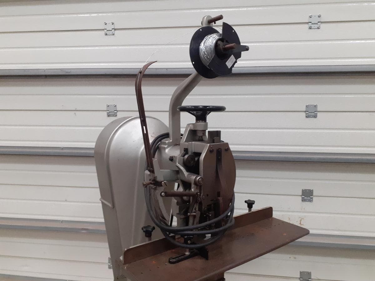 Máquina de agrafar — image 2