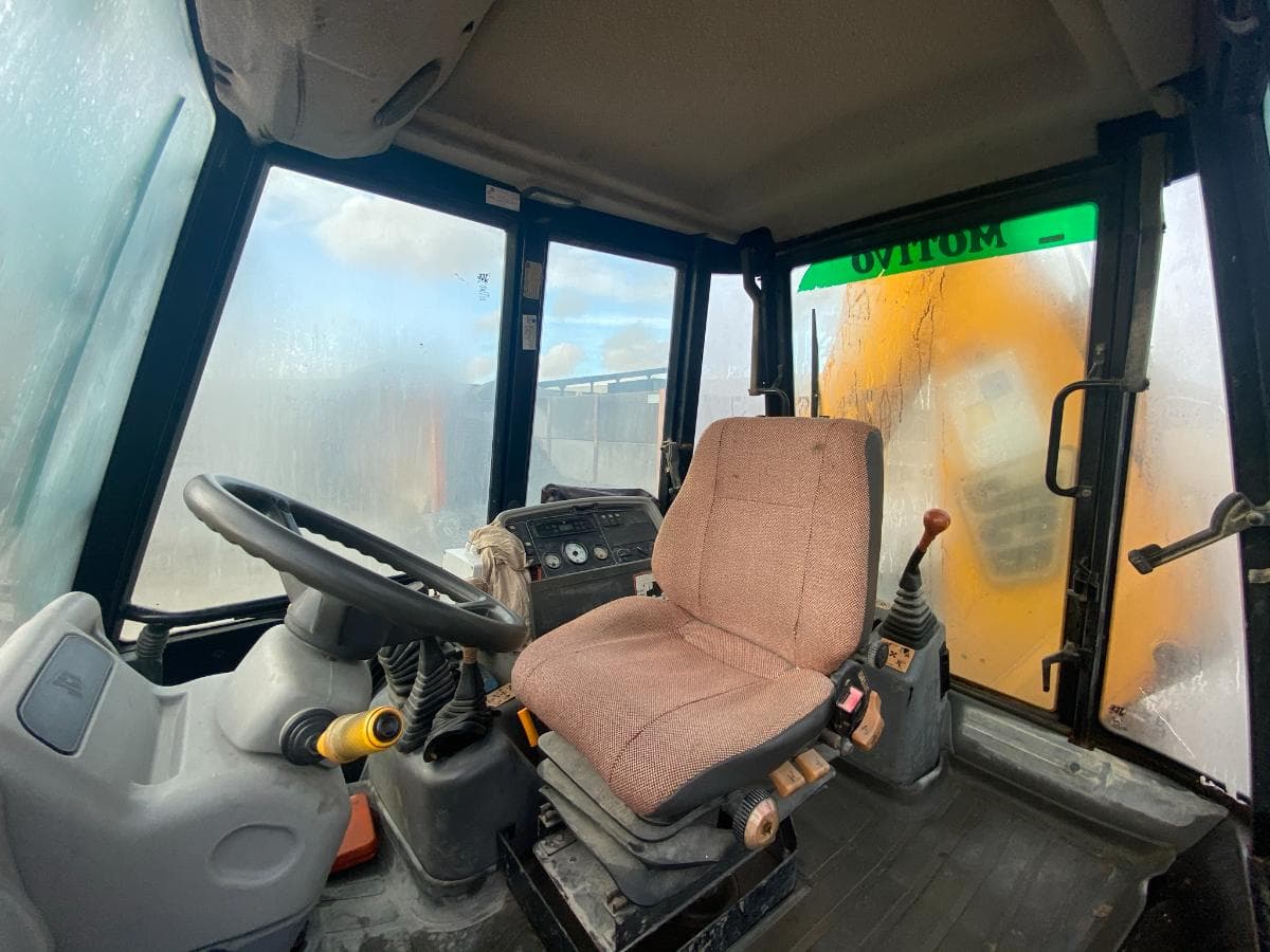 Retroescavadora - JCB — imagem 9
