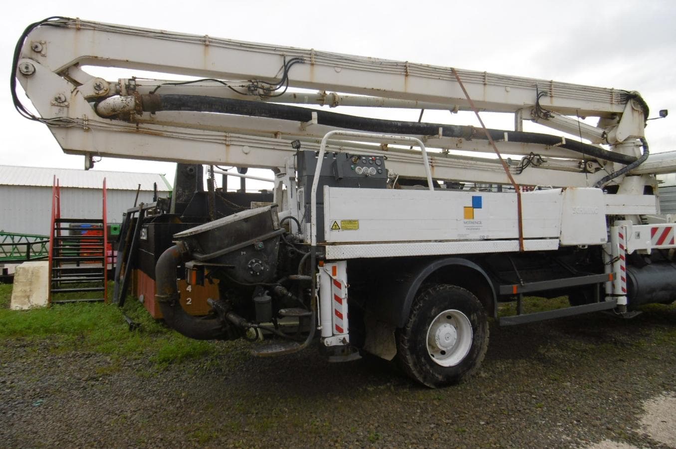 Autobomba p/ Betão - Lança 28M — image 7