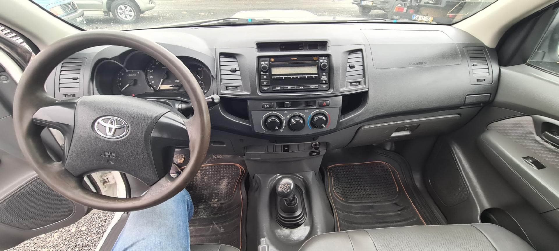 TOYOTA Hillux VII Pick-up 2.5 D-4D — imagem 10
