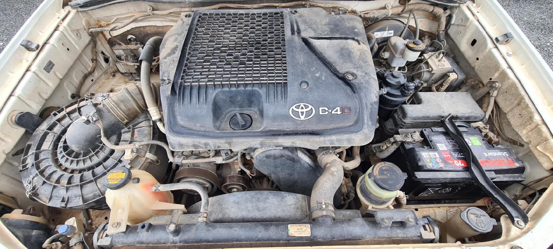 TOYOTA Hillux VII Pick-up 2.5 D-4D — imagem 11