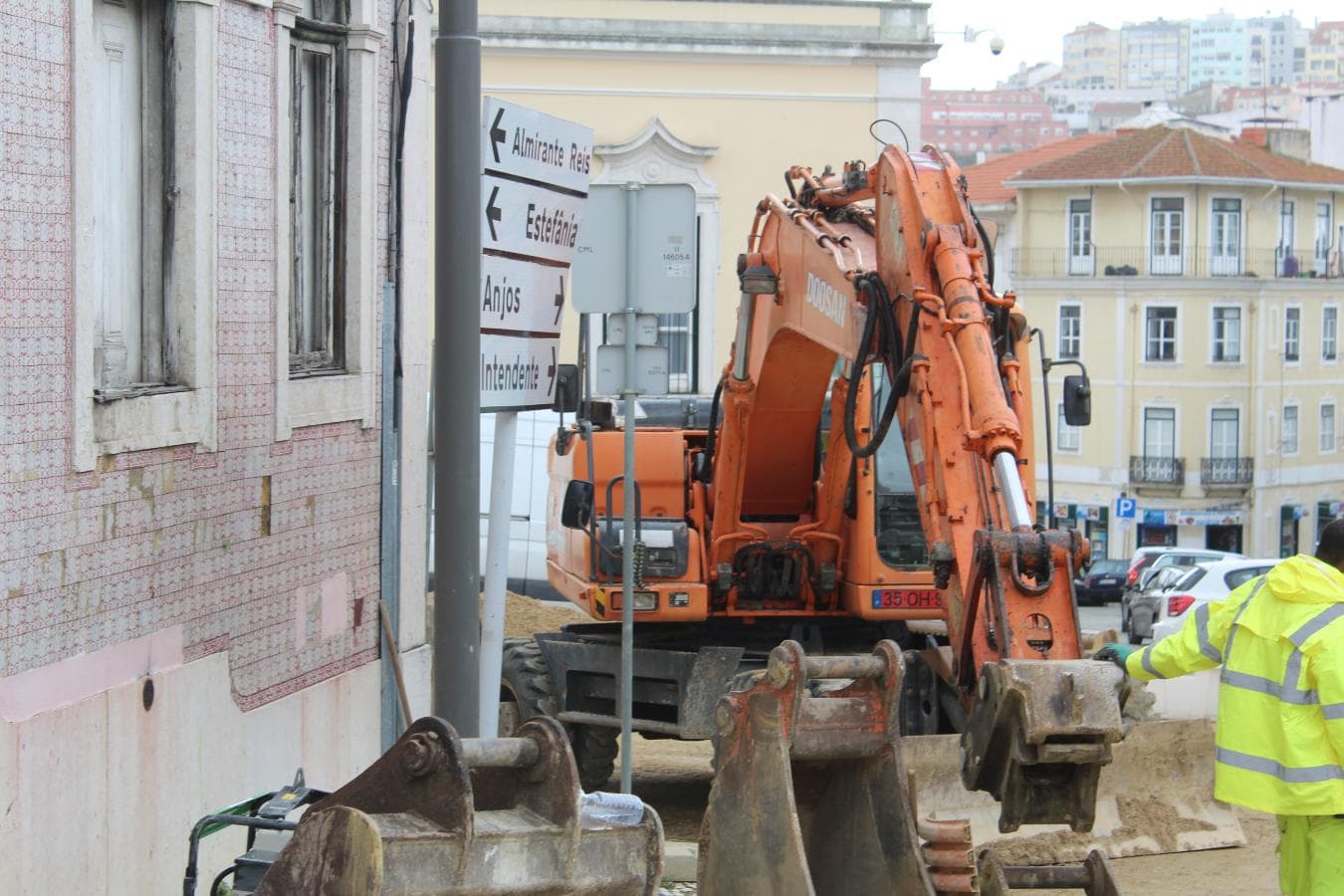 Escav. de rodas 20T - DOOSAN — imagem 3