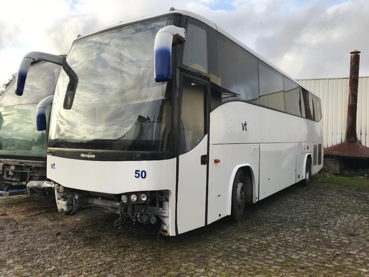 VOLVO B12 · Paredes