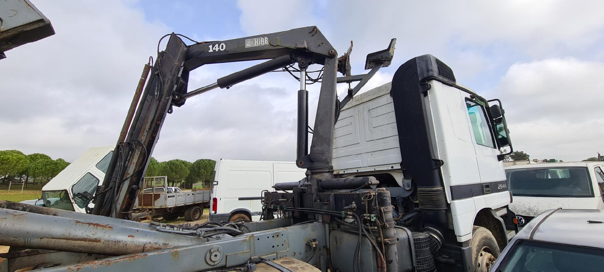 Mercedes-Benz Actros 2540 L c/ grua e sistema contentor — imagen 6