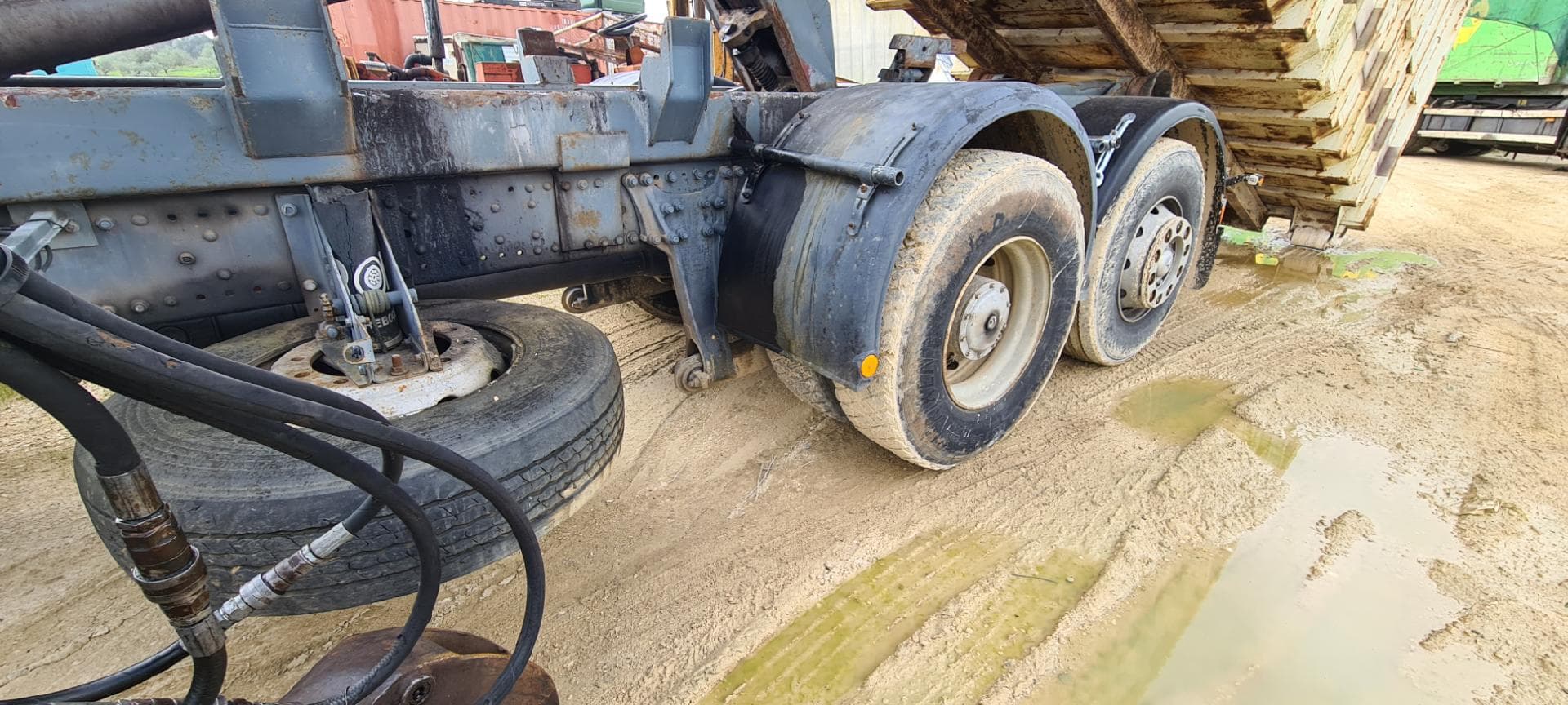 Mercedes-Benz Actros 2540 L c/ grua e sistema contentor — imagen 17