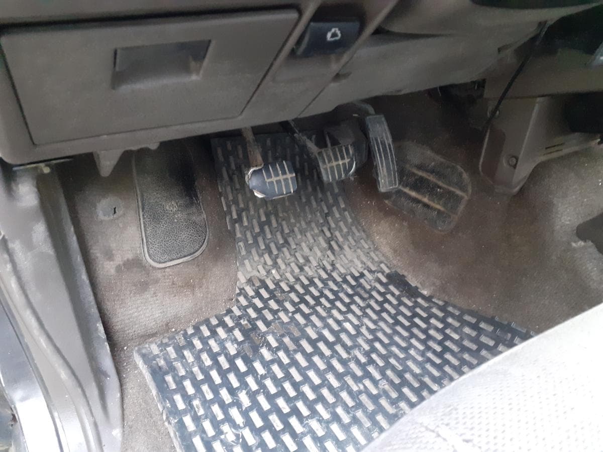 Nissan Terrano 2.7 · Ano 1995 — image 17