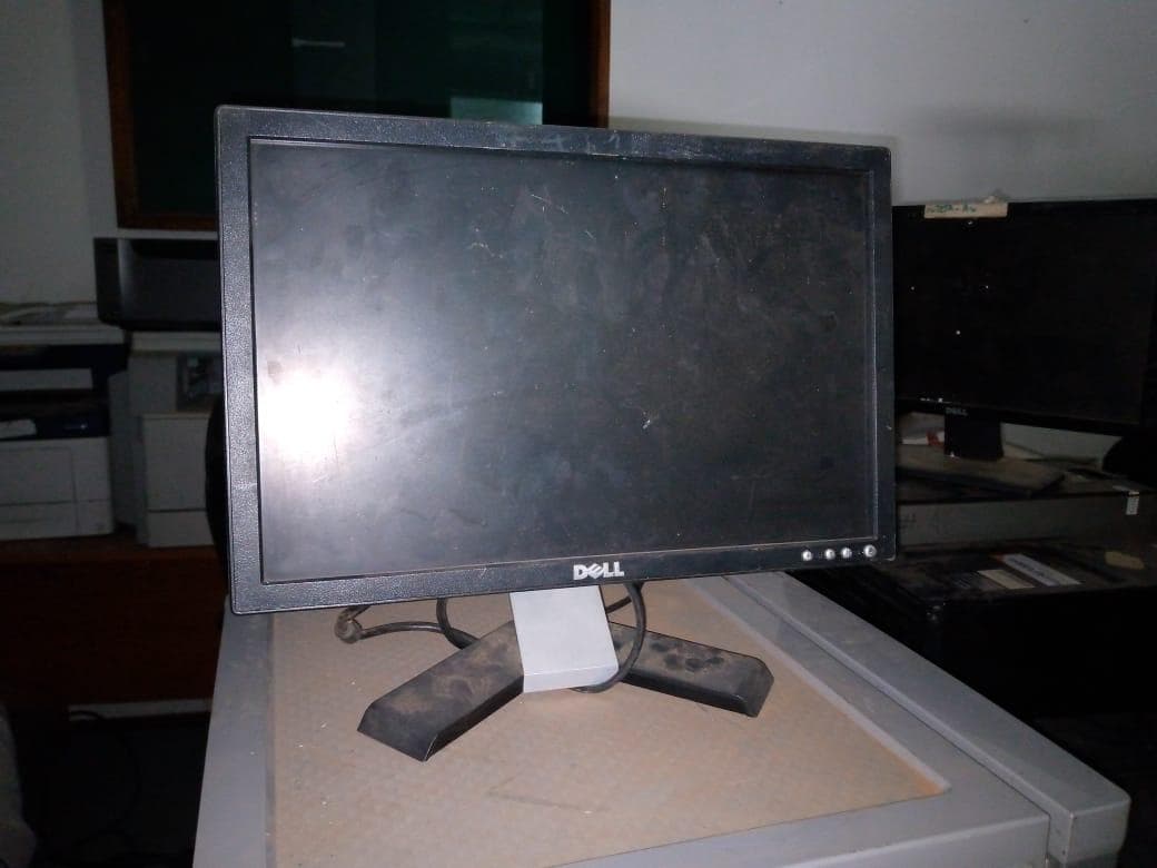 Monitor Dell + Equipo Dell Optplex GX 380 ·
