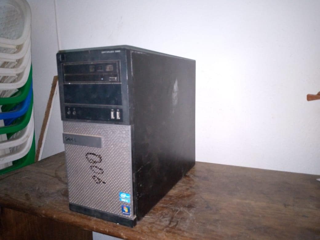 Desktop Dell Optiplex 390 + Desktop Dell Latitude D330 + Desk Top Dell optplex GX 320 com monitor · — image 7