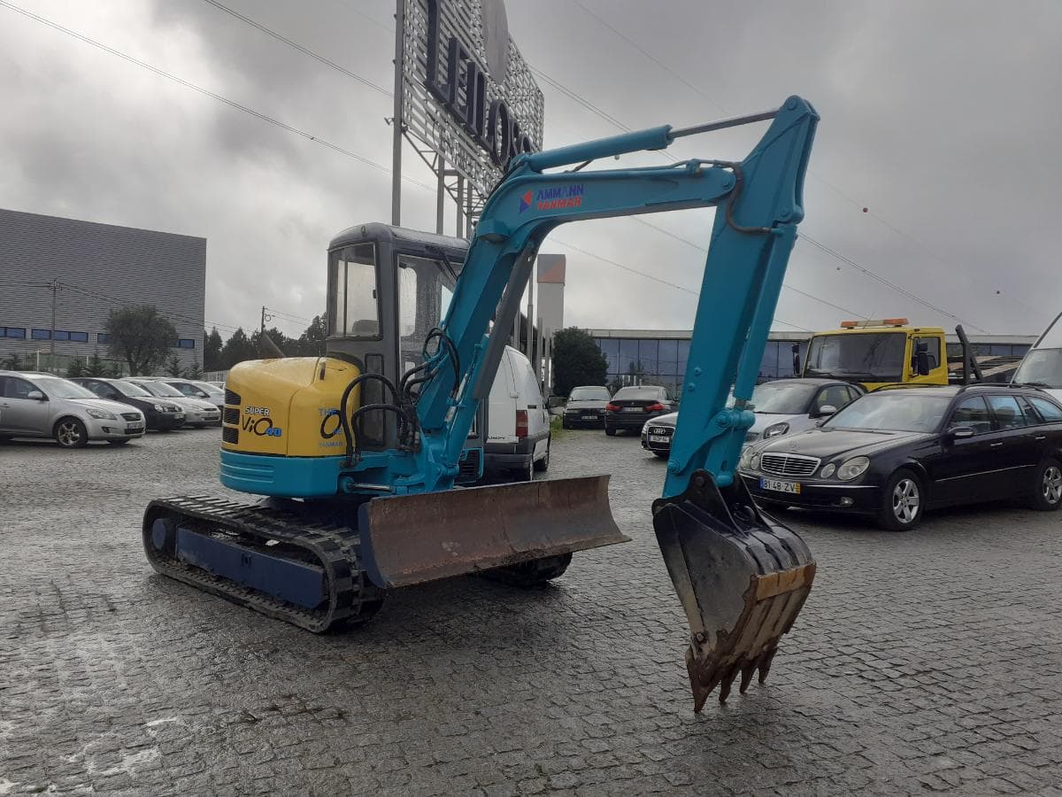 Mini Giratória Yanmar Vio 40 — image 1