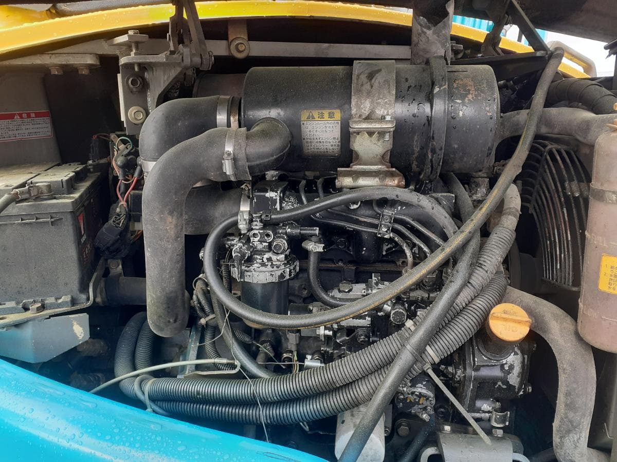 Mini Giratória Yanmar Vio 40 — image 9